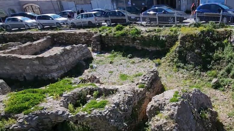 “Zbulohet” Amfiteatri i Durrësit, arkeologë vendas e të huaj nisin gërmimet