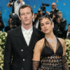 Callum Turner: Dua Lipa është gruaja më e bukur në botë
