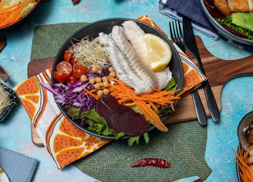 Çfarë i ndodh trurit tuaj kur hani peshk rregullisht?